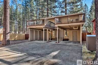 Main picture of 2452 Ponderosa St
