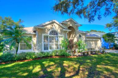 Main picture of 1577 Cherry Ridge Dr