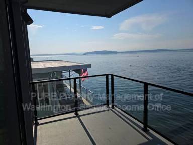 Main picture of 3055 Alki Ave SW