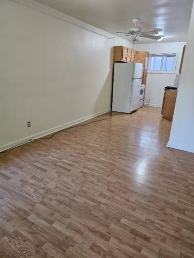 Main picture of 800 E Lincoln Ave