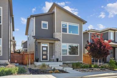 Main picture of 6766 Clay St