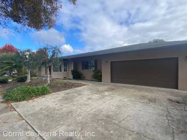 Main picture of 807 Pajaro St