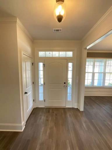 Main picture of 883 Lynbrook Ct