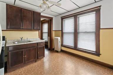 Main picture of 226 Court St