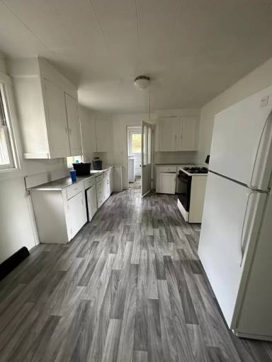 Main picture of 46 Peterson St