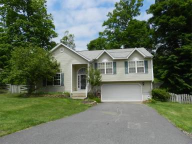 Main picture of 79 Cherry Laurel Dr