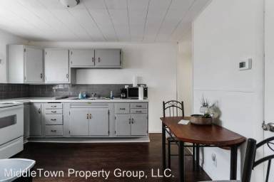 Main picture of 614 E Streeter Ave