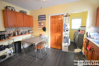 Main picture of 182 Cedar St