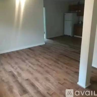 Main picture of 130 Spring St