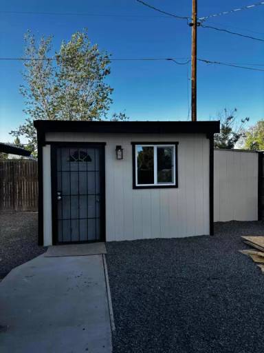 Main picture of 1325 San Andres Ave NW