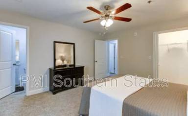 Main picture of 208 Walnut Hill Dr