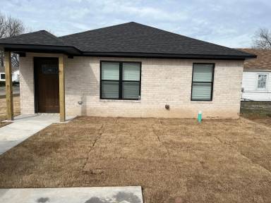 Main picture of 4300 North St