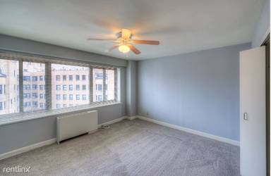 Main picture of 1350-60 Lake Shore Drive Apartments