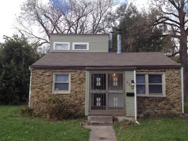 Main picture of 2318 N Oxford St