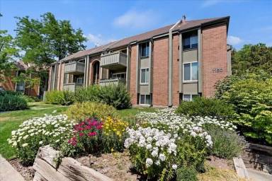 Main picture of 1160 S Foothill Dr