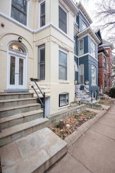 Main picture of 1771 Church St NW