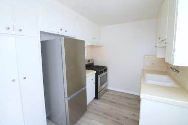 Main picture of 1834 Mission Ave