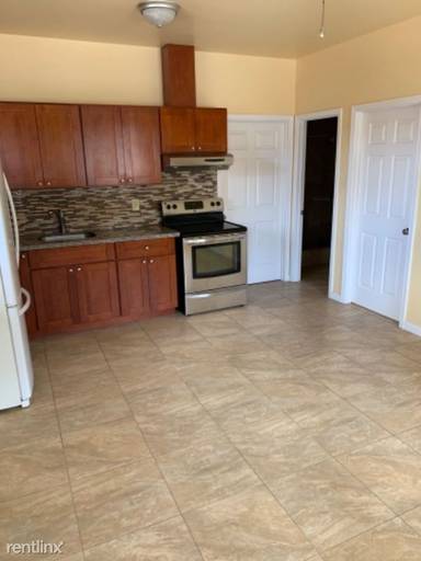 Main picture of 383 Nihoa St