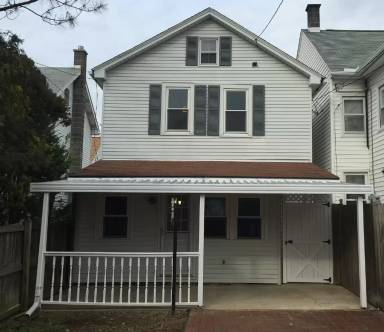 Main picture of 31 W Simpson St