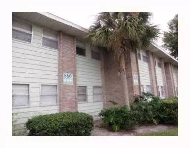 Main picture of 860 Sky Lake Cir