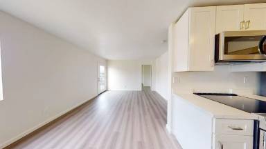 Main picture of 410 Evelyn Ave