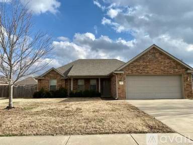 Main picture of 404 N Cold Harbor Ave