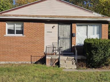 Main picture of 19986 Cherrylawn St