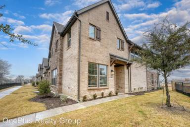 Main picture of 1903 McClane Dr