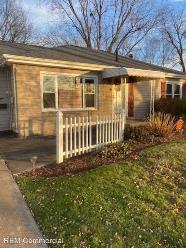 Main picture of 546 Royer Ave NW