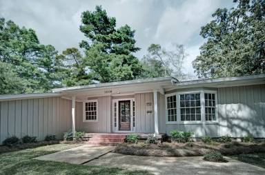 Main picture of 1806 Ridgeover Pl