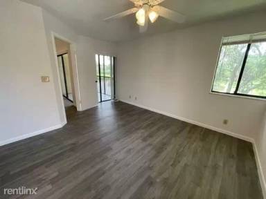Main picture of 5540 Courtyard Dr