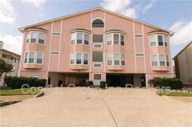 Main picture of 2325 W Great Neck Rd