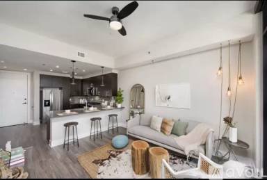 Main picture of 3477 Lakeside Dr NE