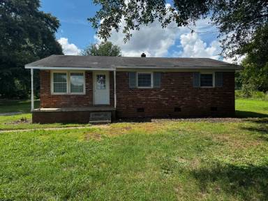 Main picture of 3113 Old School Rd