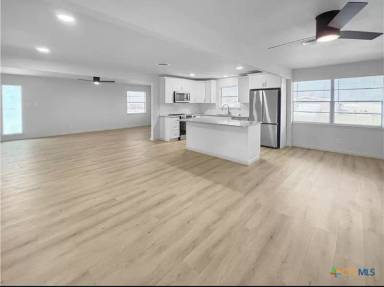 Main picture of 1200 Chippendale Dr