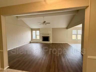Main picture of 9510 Newberry Dr