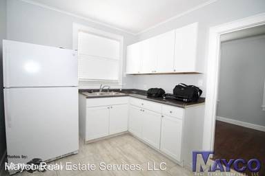 Main picture of 124 E Wyandotte St