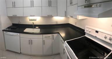 Main picture of King Cole Condominium