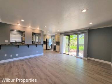 Main picture of 3077 Middlefield Rd