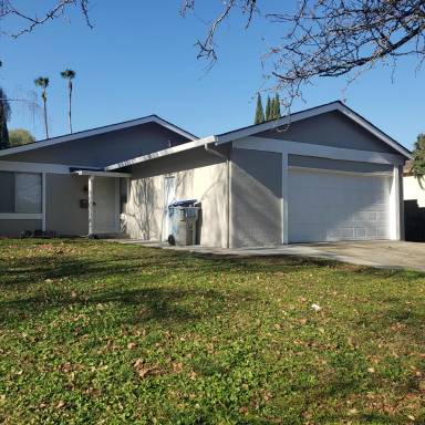 Main picture of 303 Martinvale Ln