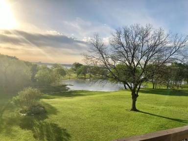 Main picture of 4322 Duck Pond Ln