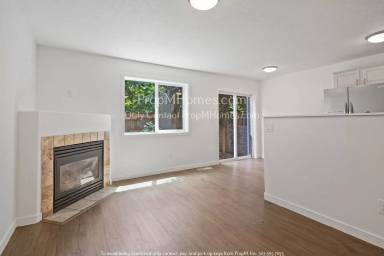 Main picture of 16954 SE Ankeny St