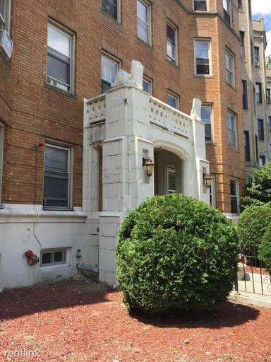 Main picture of 55 Park Dr
