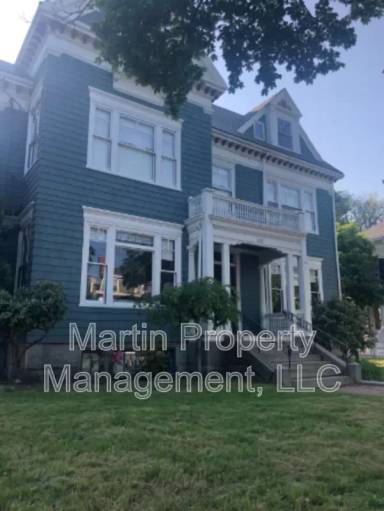 Main picture of 278 Lafayette St