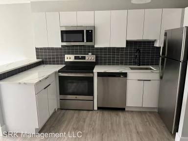 Main picture of Whitewood Pond Apartments