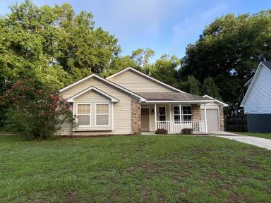 Main picture of 137 Marsh Edge Ln