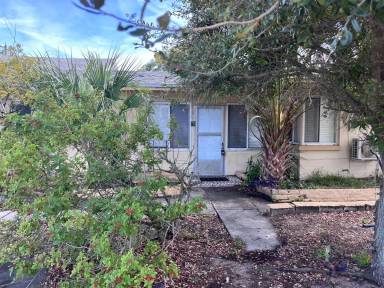 Main picture of 3971 9th Ave N