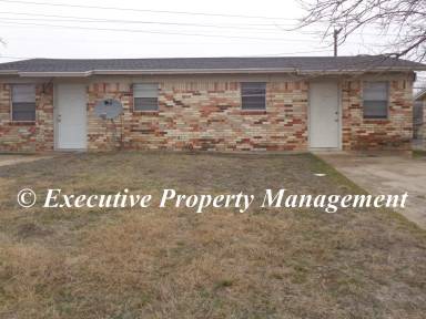 Main picture of 406 Sunset Ln
