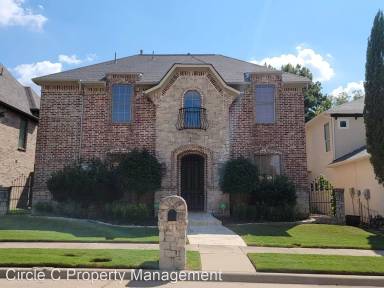 Main picture of 1613 Roma Ln