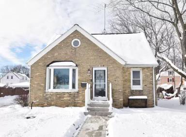 Main picture of 3619 S 84th St